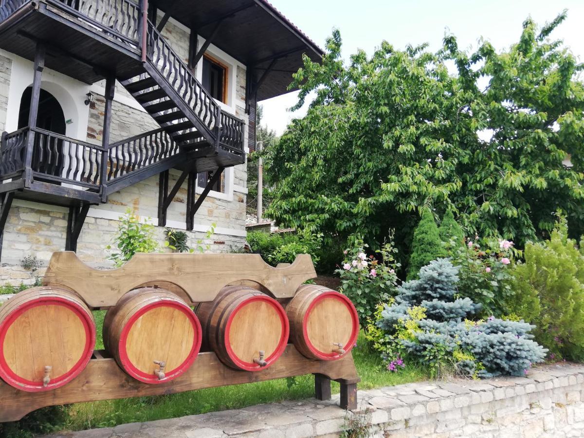 Trifon Zarezan Family Hotel Glavatartsi Exterior photo