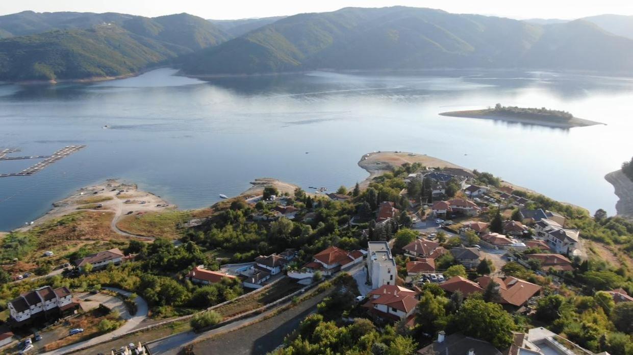 Trifon Zarezan Family Hotel Glavatartsi Exterior photo
